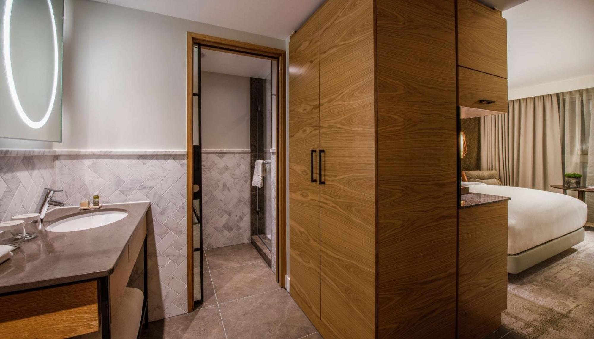 Lincoln Plaza Hotel London, Curio Collection By Hilton Londres Exterior foto